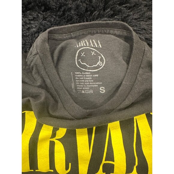 Nirvana Smiley Face Black T-Shirt Small 100% Cotton Band Merch Unisex Vintage - Picture 3 of 6